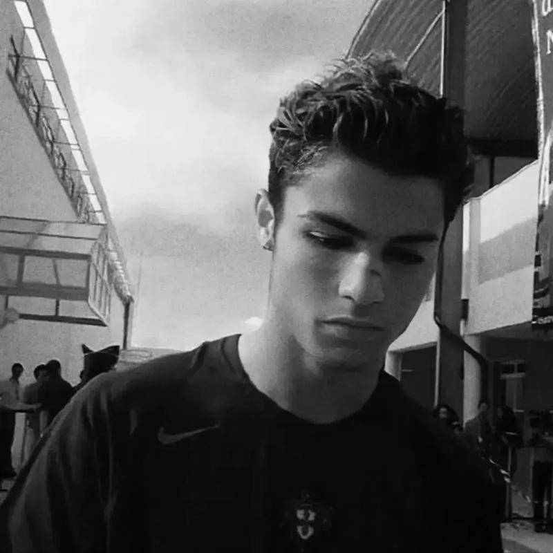 篮赛点金手的个人主页